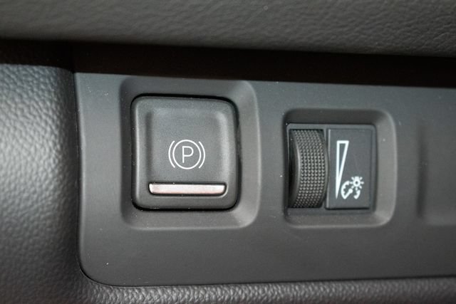 Used 2025 Cadillac XT4 Sport AWD/4WD image 35