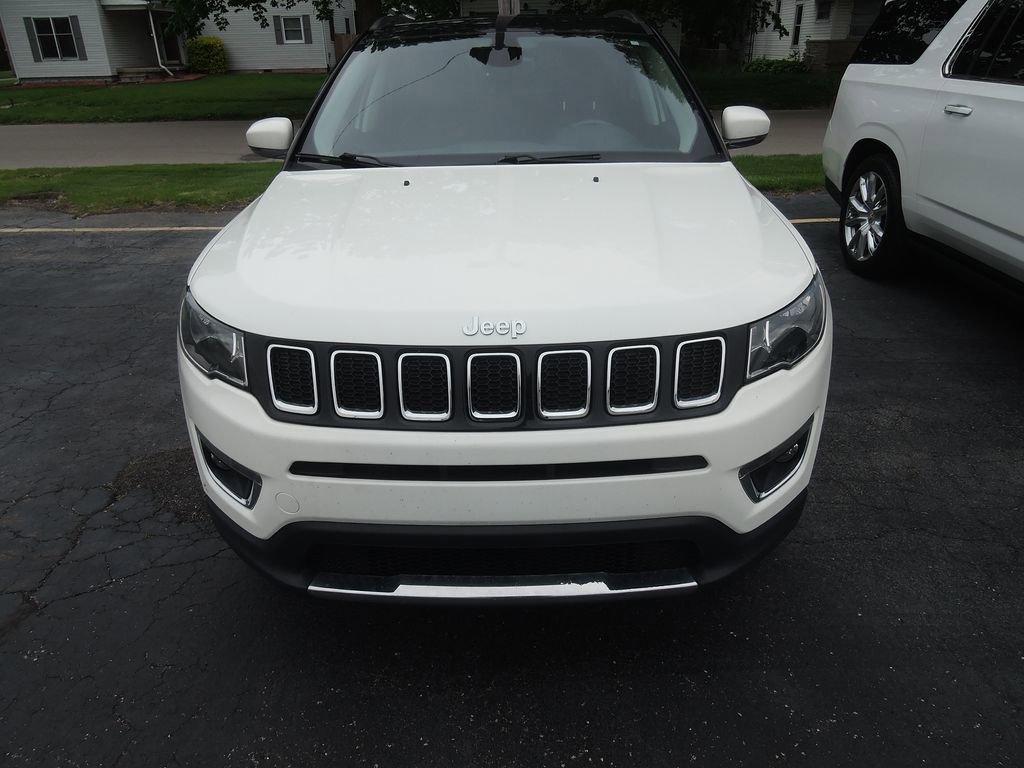 Used 2018 Jeep Compass Limited w/ Navigation Group AWD/4WD image 2