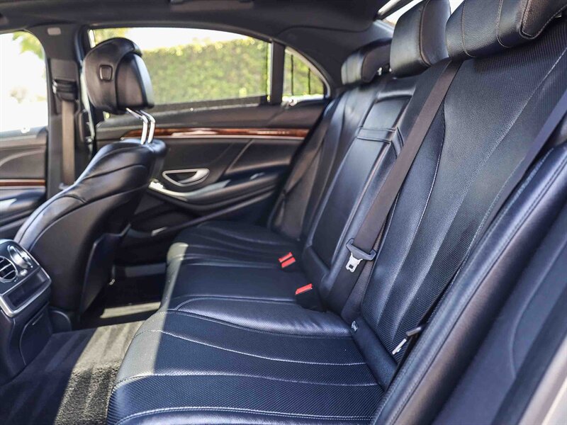 Used 2015 Mercedes-Benz S 550 Sedan image 20