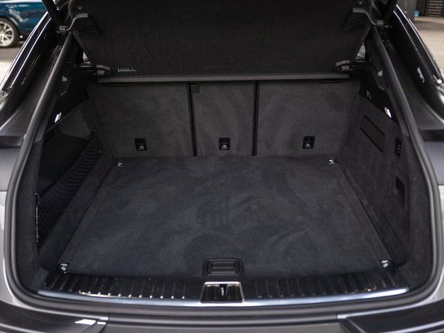 Certified 2025 Porsche Cayenne Coupe AWD/4WD image 30