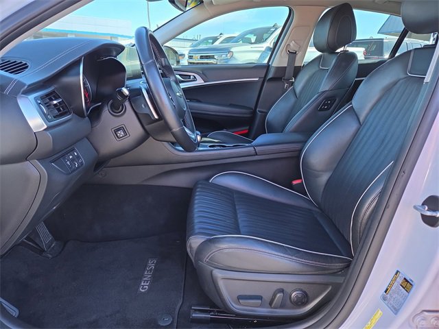 Used 2021 Genesis G70 2.0T w/ Elite Package image 10