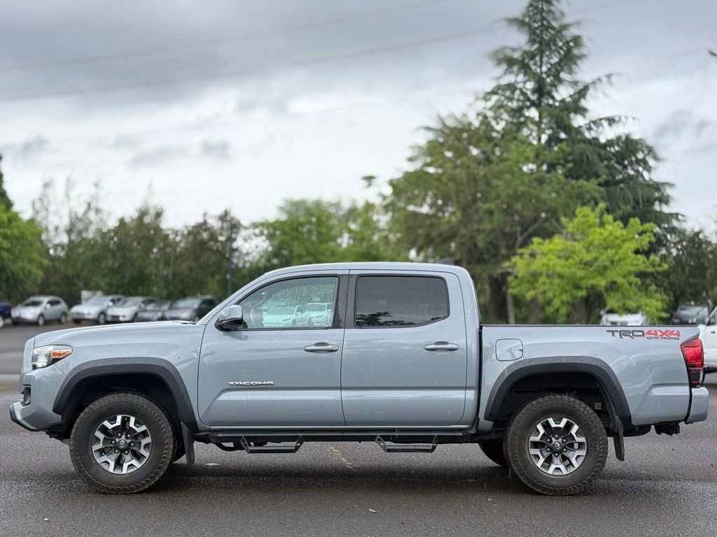 Used 2019 Toyota Tacoma TRD Off-Road w/ Technology Package AWD/4WD image 2