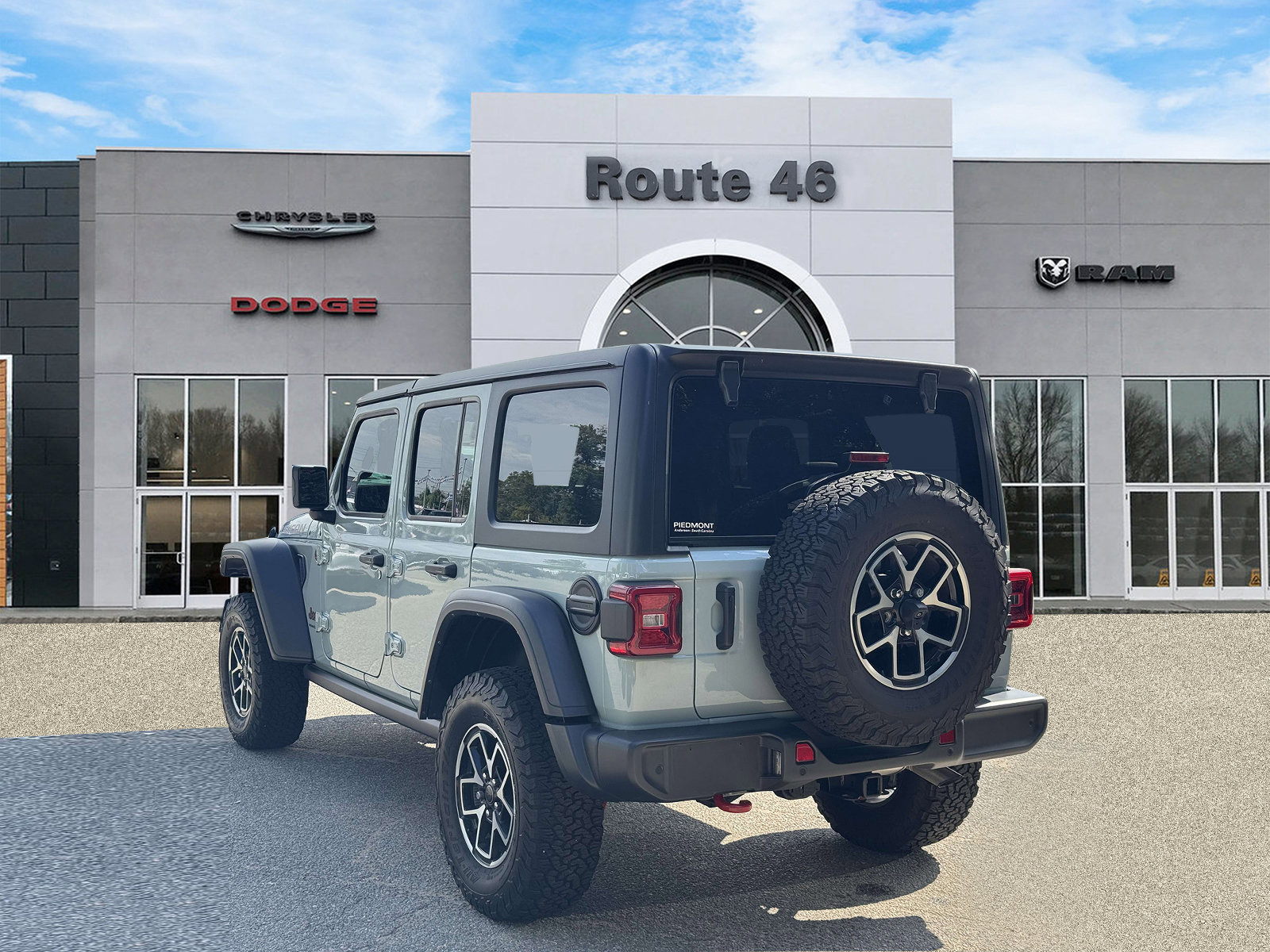 Used 2024 Jeep Wrangler Unlimited Rubicon w/ Technology Group AWD/4WD image 4