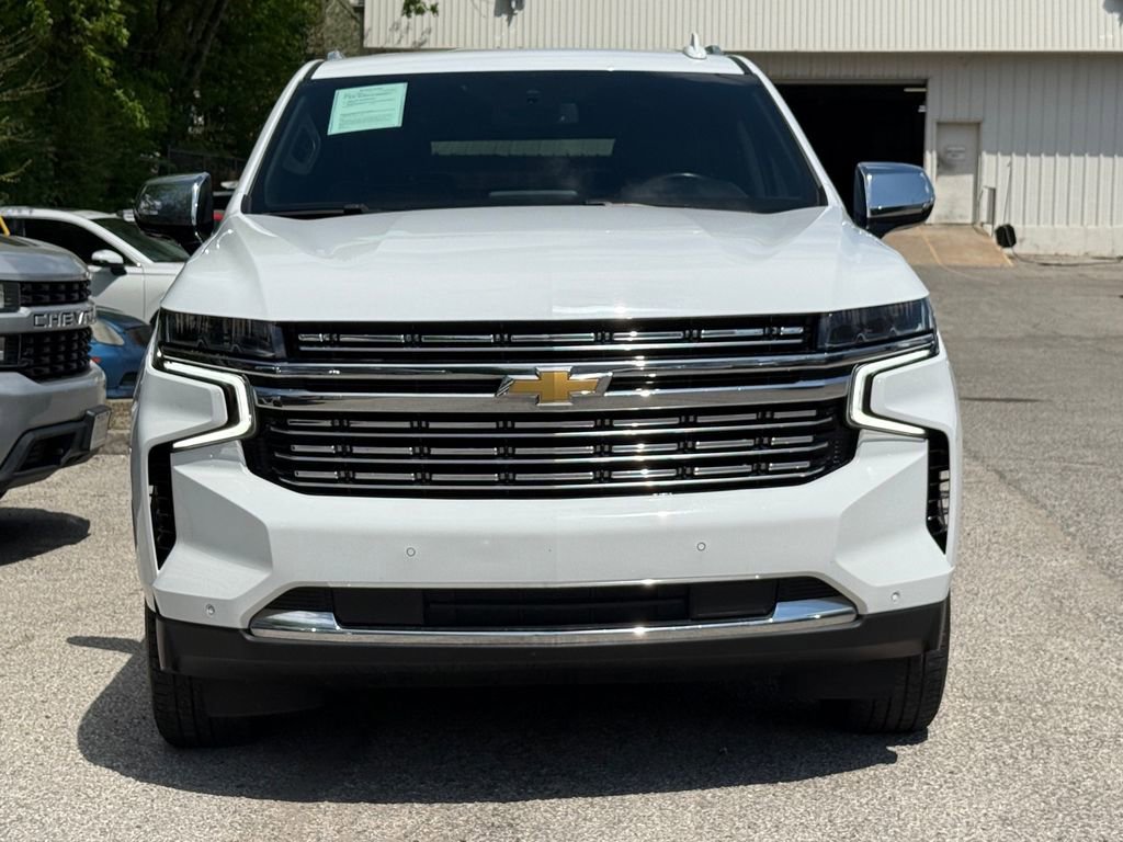 Used 2023 Chevrolet Suburban Premier RWD image 4
