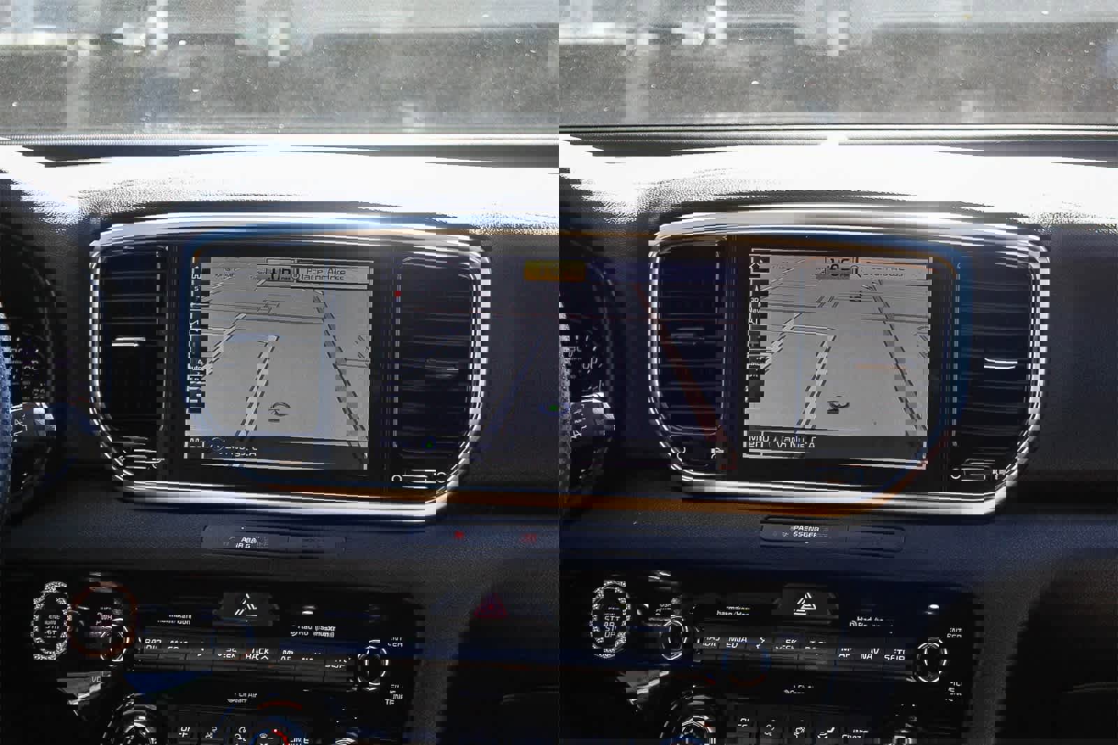 Used 2020 Kia Sportage SX image 17