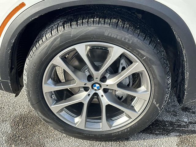New 2026 BMW X5 xDrive40i w/ Premium Package AWD/4WD image 7