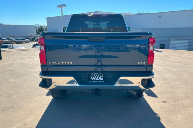 Used 2022 Chevrolet Silverado 3500 LTZ w/ Safety Package AWD/4WD image 4