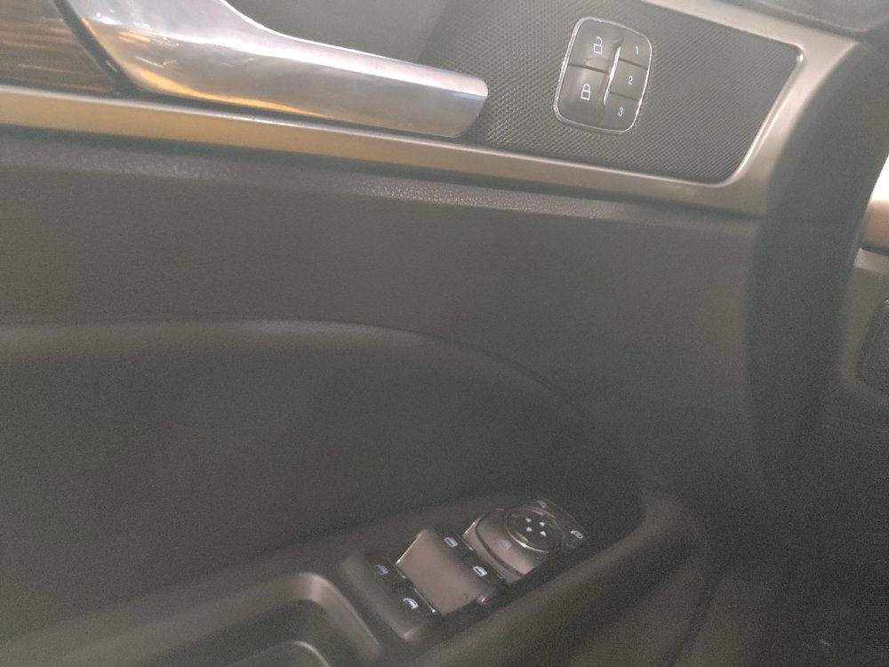 Used 2014 Ford Fusion SE w/ Equipment Group 202A FWD image 27
