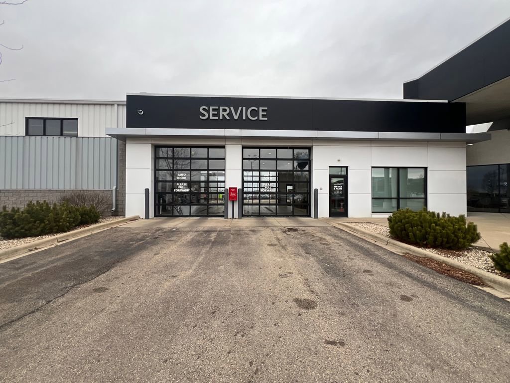 Used 2020 Chevrolet Silverado 1500 LTZ AWD/4WD image 9