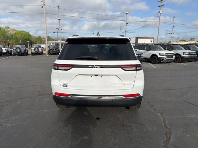 Used 2025 Jeep Grand Cherokee Limited AWD/4WD image 6