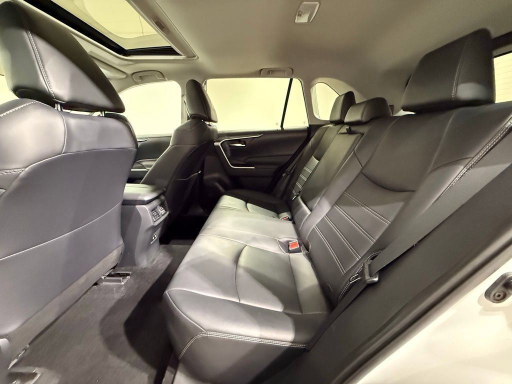 Used 2019 Toyota RAV4 XLE Premium w/ Cold Weather Package image 20