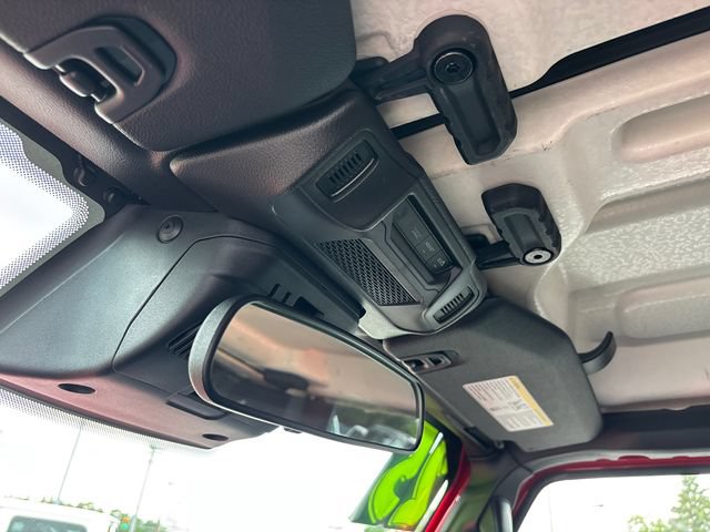 Used 2025 Jeep Wrangler Unlimited Sahara AWD/4WD image 25