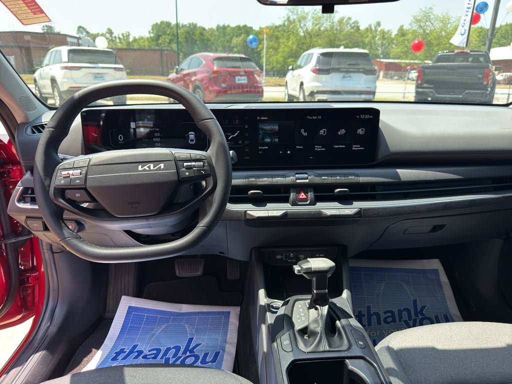 Used 2025 Kia K4 EX FWD image 22