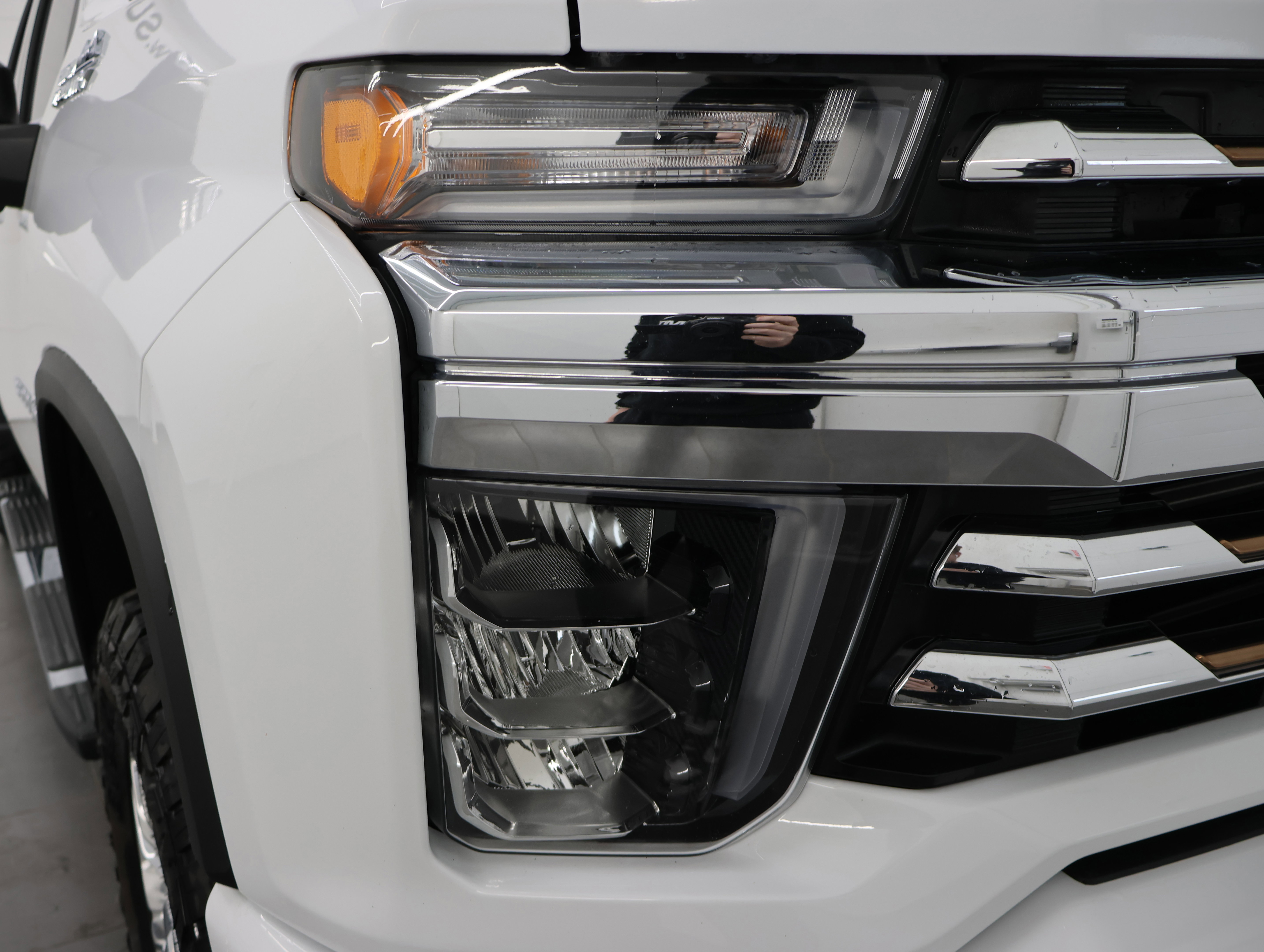 Used 2022 Chevrolet Silverado 3500 High Country w/ Safety Package II AWD/4WD image 28