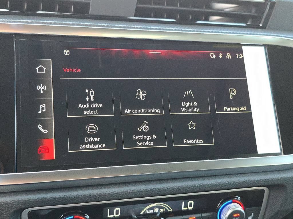 Certified 2025 Audi Q3 2.0T Premium Plus w/ Premium Plus Package AWD/4WD image 25
