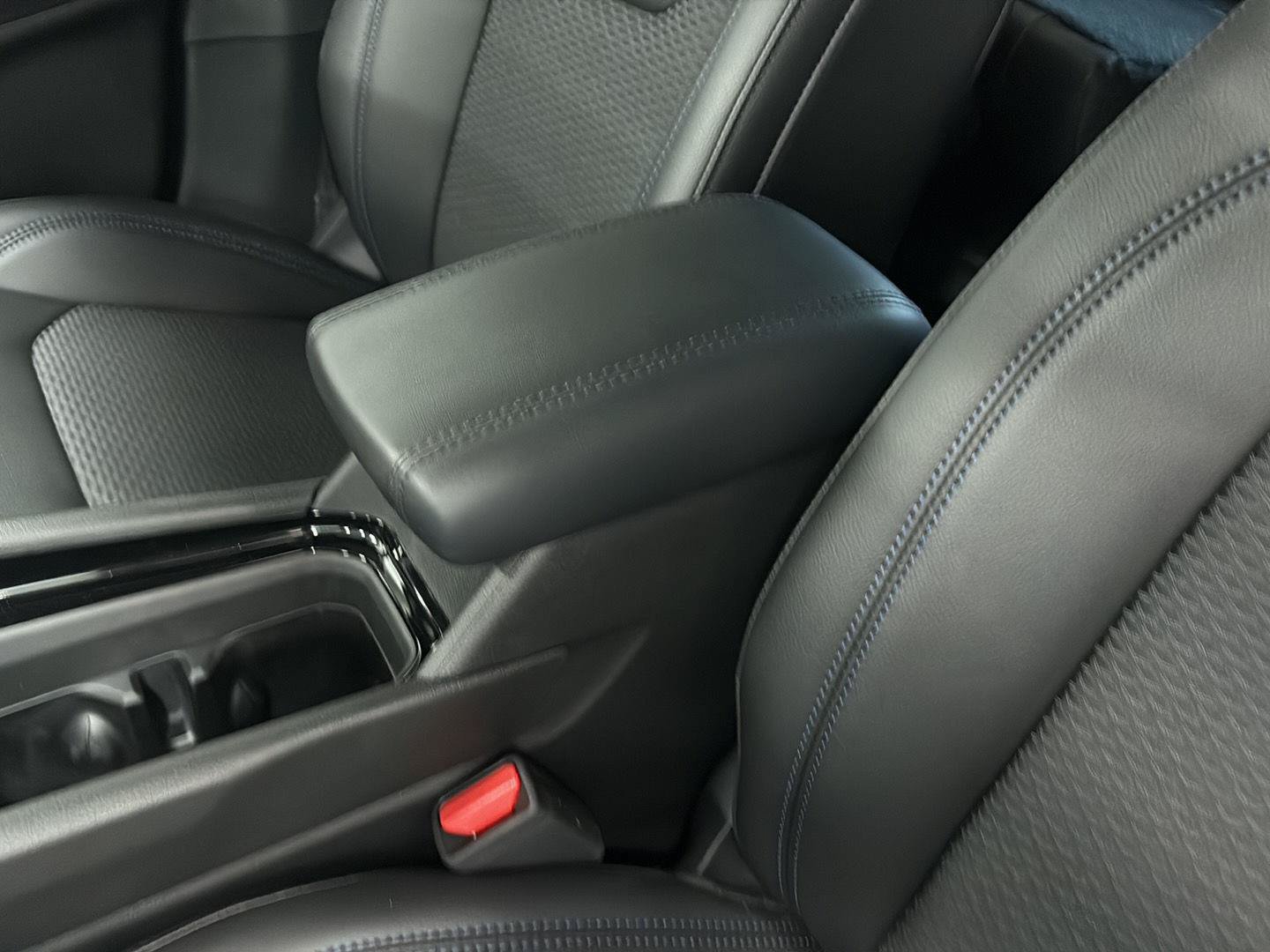 New 2026 Jeep Compass Latitude AWD/4WD image 18