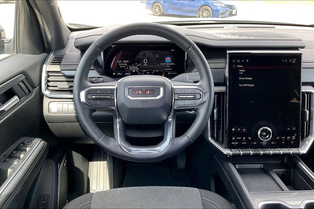 Certified 2025 GMC Acadia Elevation AWD/4WD image 8