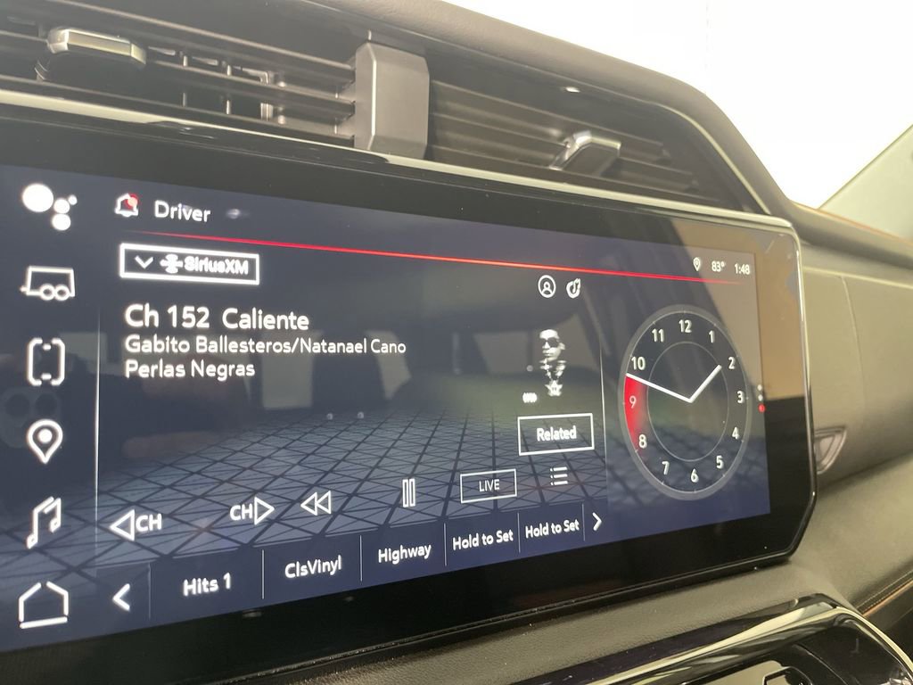 Used 2025 GMC Sierra 2500 AT4 w/ AT4 Premium Plus Package image 13