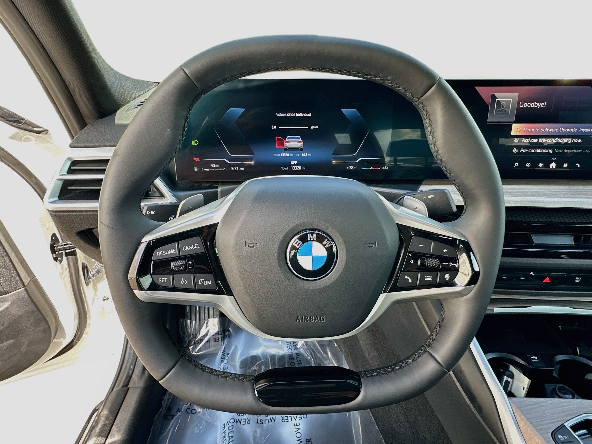 Certified 2025 BMW 330i xDrive Sedan w/ Premium Package AWD/4WD image 11