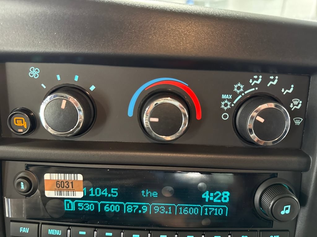 New 2025 Chevrolet Express 3500 Extended w/ Driver Convenience Package RWD image 15