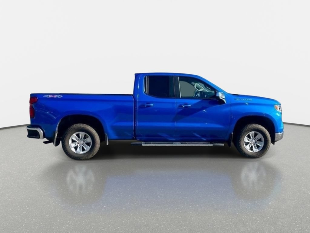 Used 2025 Chevrolet Silverado 1500 LT w/ Protection Package AWD/4WD image 6