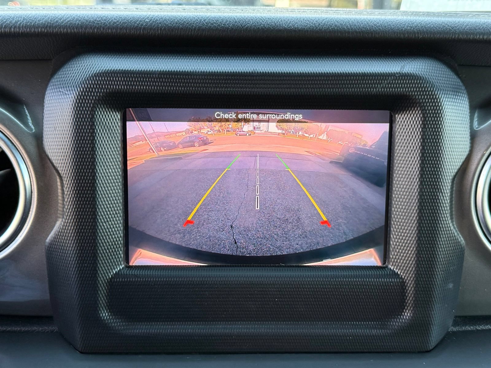 Used 2021 Jeep Wrangler Unlimited Sahara AWD/4WD image 35