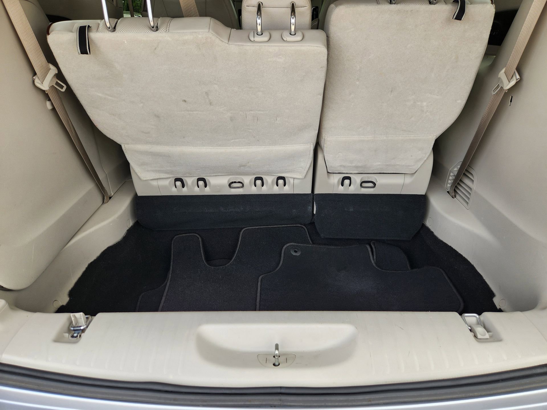 Used 2019 Chrysler Pacifica Limited w/ Tire & Wheel Group image 32