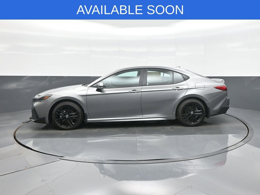 Used 2026 Toyota Camry SE FWD image 4