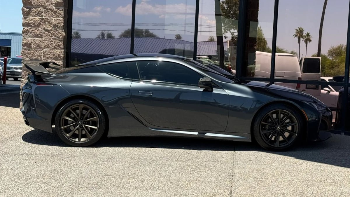 Used 2018 Lexus LC 500 Coupe w/ Touring Package RWD image 14