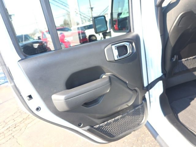 Used 2025 Jeep Wrangler Unlimited Rubicon 4xe w/ Safety Group image 33