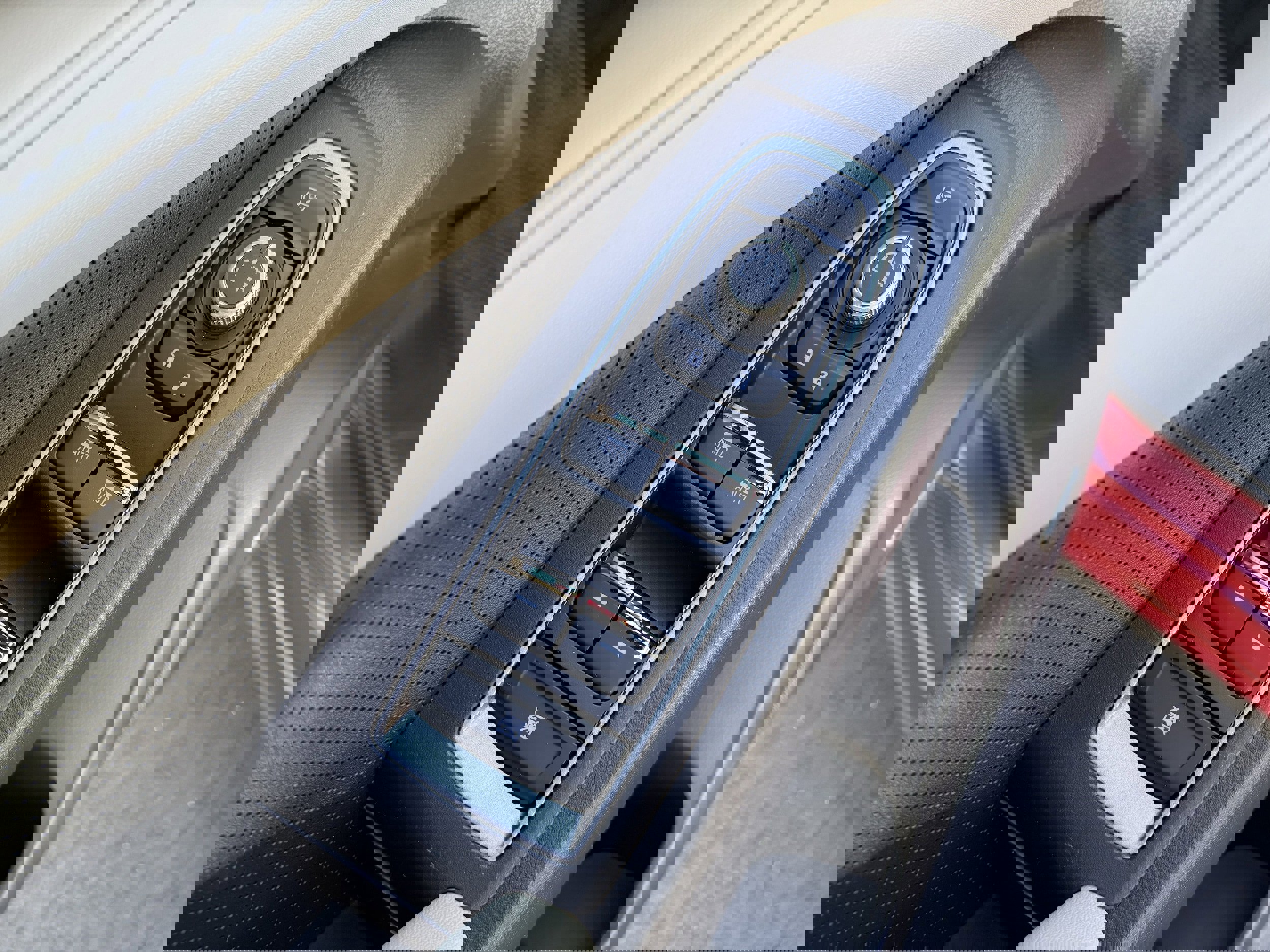 Certified 2024 Subaru Ascent Limited w/ Technology Package image 26