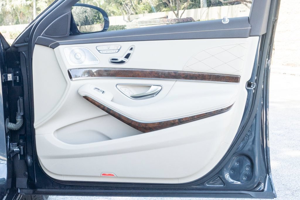 Used 2014 Mercedes-Benz S 550 Sedan image 31