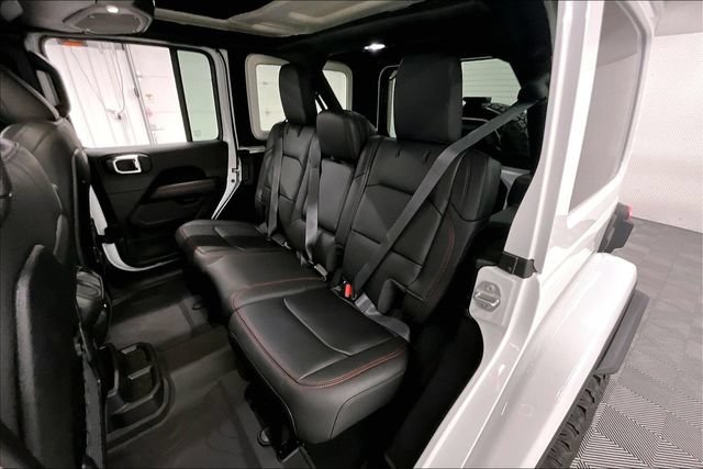 Used 2026 Jeep Wrangler Unlimited Rubicon AWD/4WD image 22