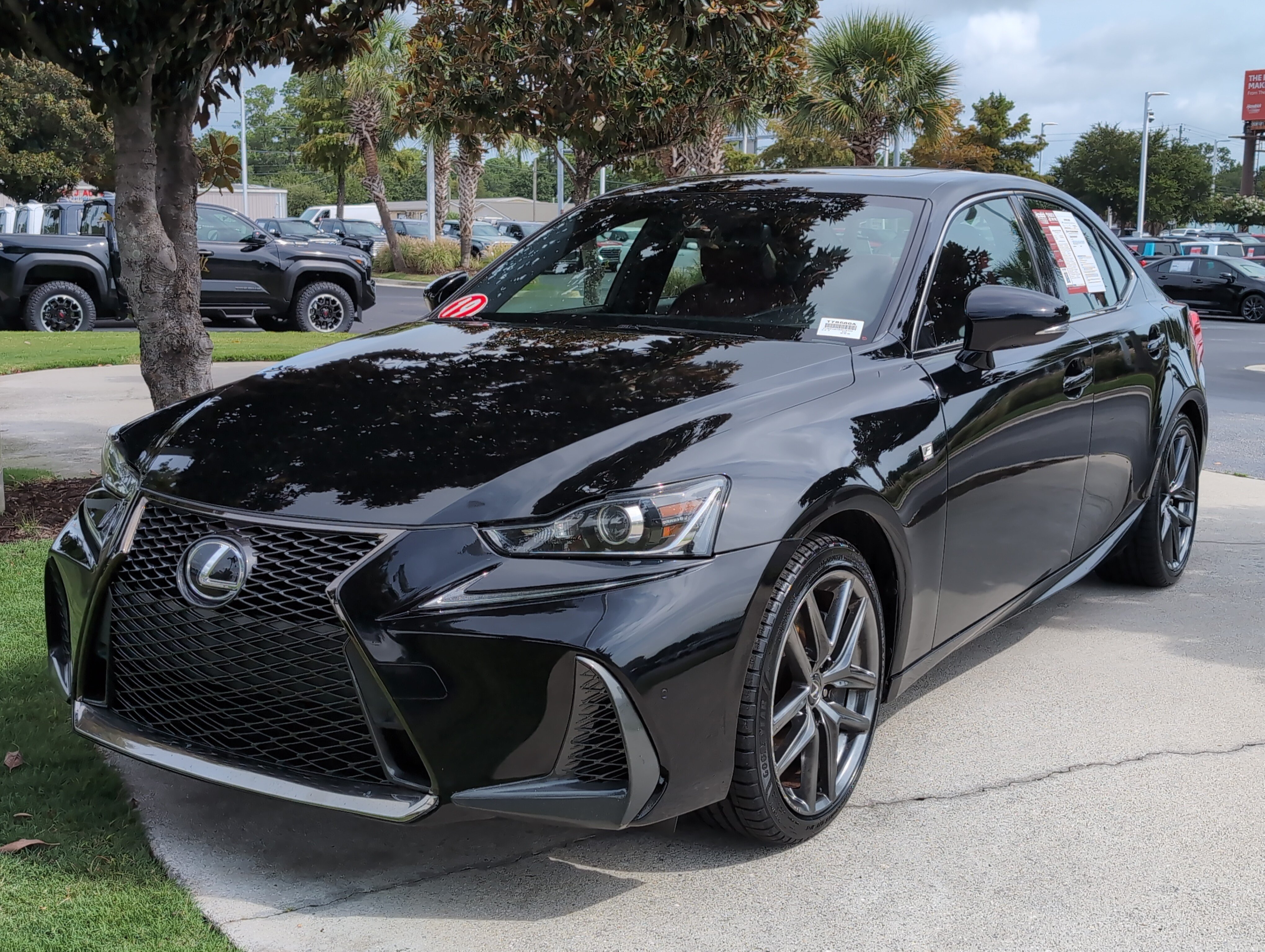 Used 2019 Lexus IS 350 F Sport w/ F Sport Package RWD image 5