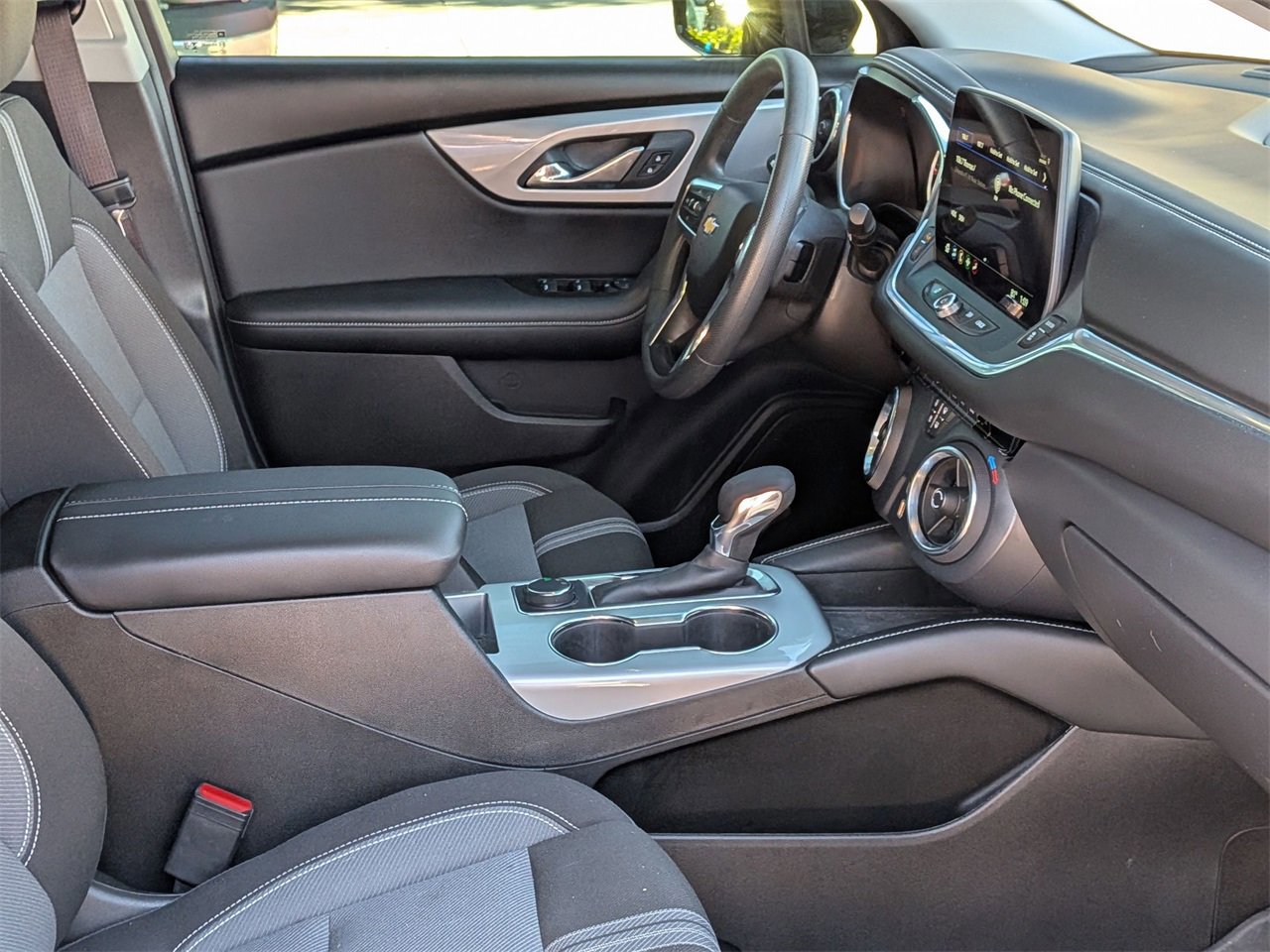 Used 2023 Chevrolet Blazer LT image 24