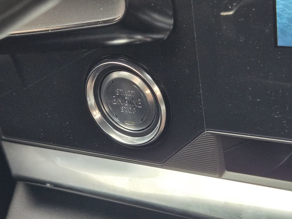 Used 2025 Chevrolet Corvette Stingray Preferred Cpe w/ Z51 Performance Package RWD image 18