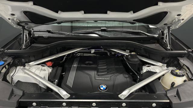 Used 2022 BMW X5 xDrive40i w/ Premium Package image 33