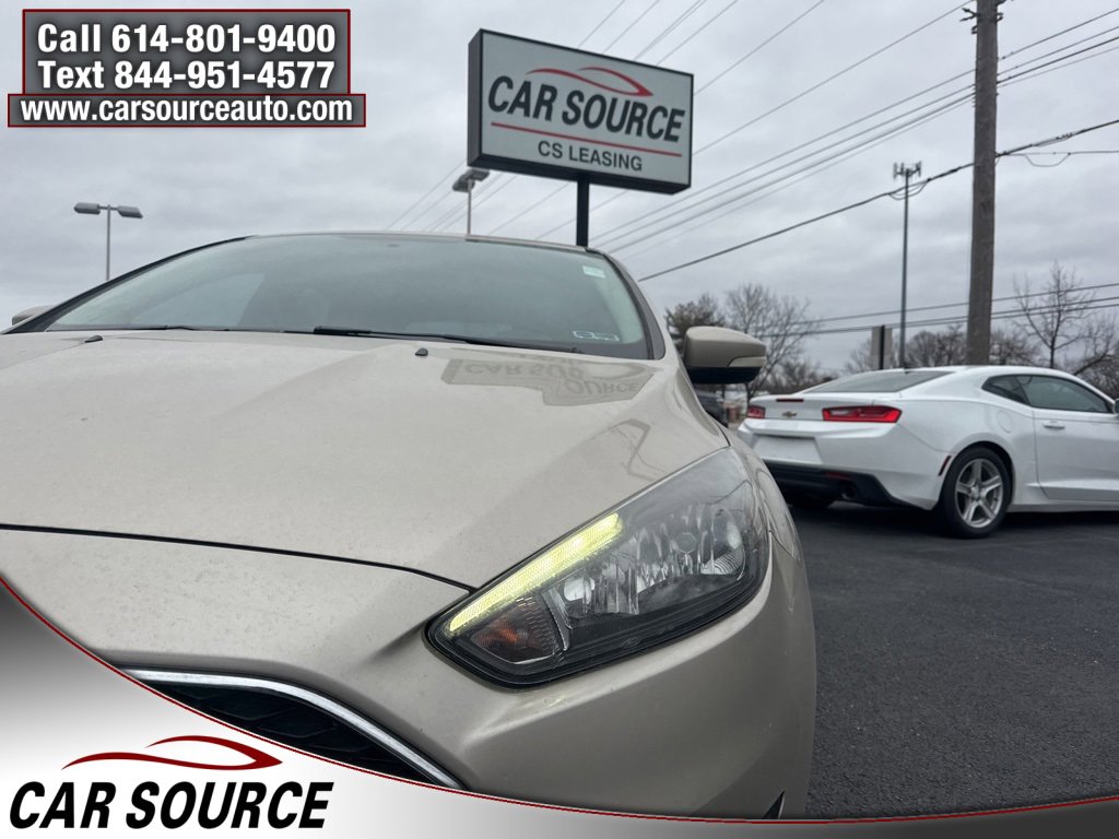 Used 2017 Ford Focus SEL w/ Cold Weather Package image 11