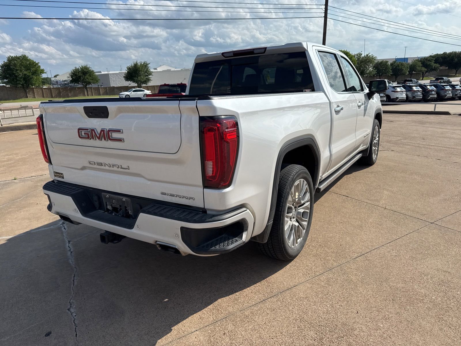 Used 2022 GMC Sierra 1500 Denali w/ Denali Premium Package AWD/4WD image 7