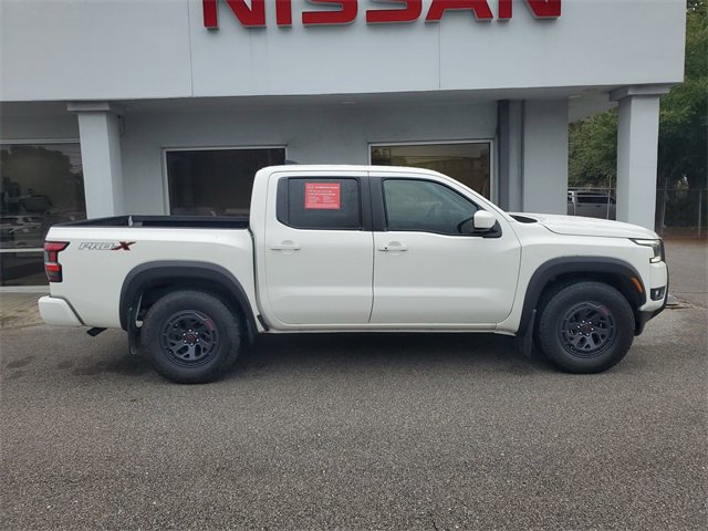 Used 2025 Nissan Frontier Pro-X image 7