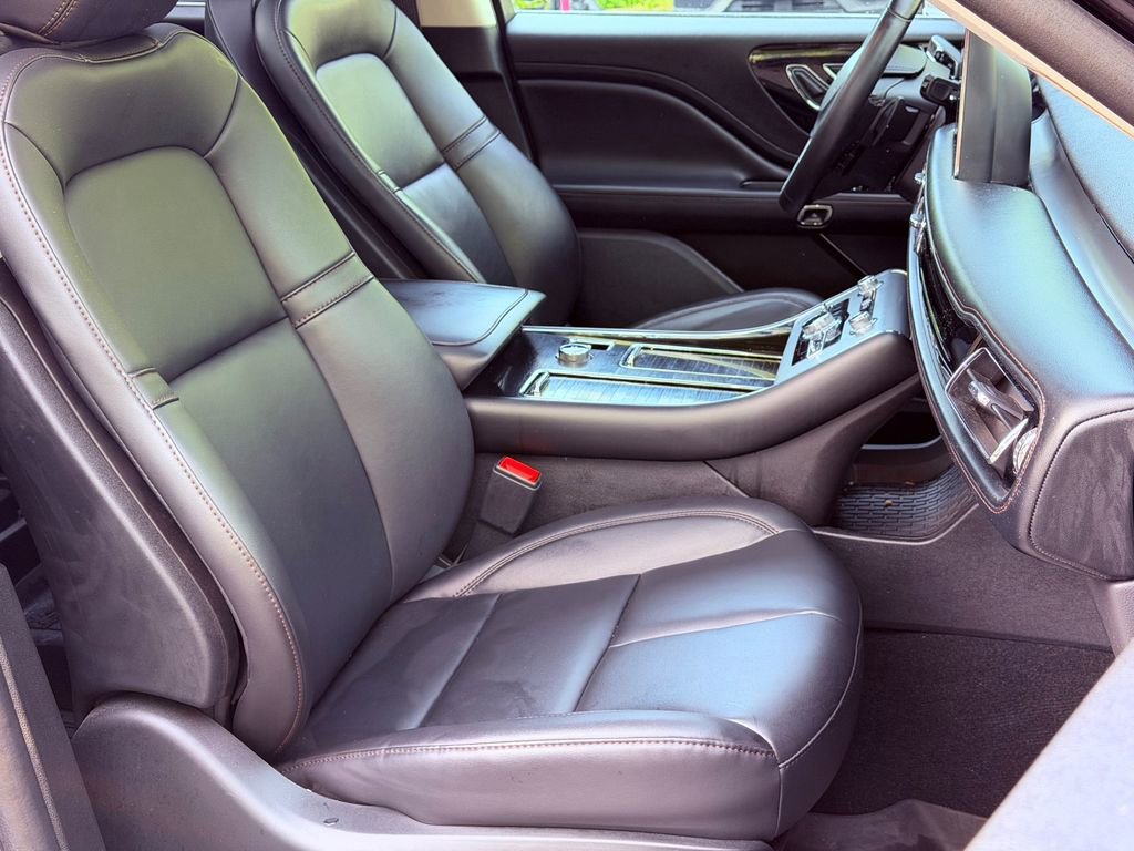 Certified 2023 Lincoln Aviator AWD w/ Premium Package image 11