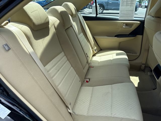 Used 2016 Toyota Camry LE FWD image 14