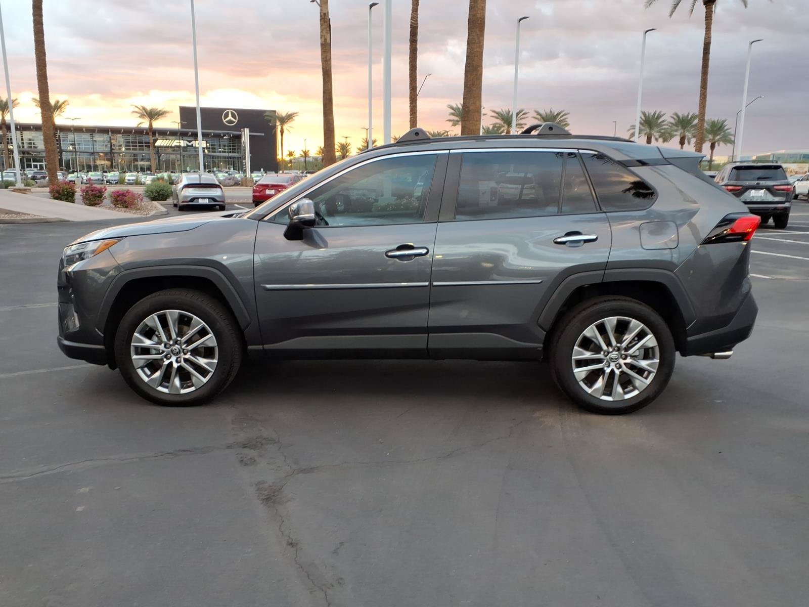 Certified 2022 Toyota RAV4 Limited FWD image 7