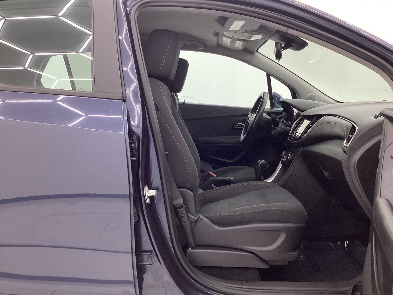 Used 2019 Chevrolet Trax LS image 15