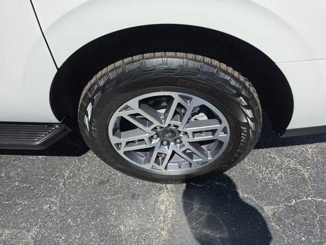 Used 2025 Ford Expedition Max Active image 6