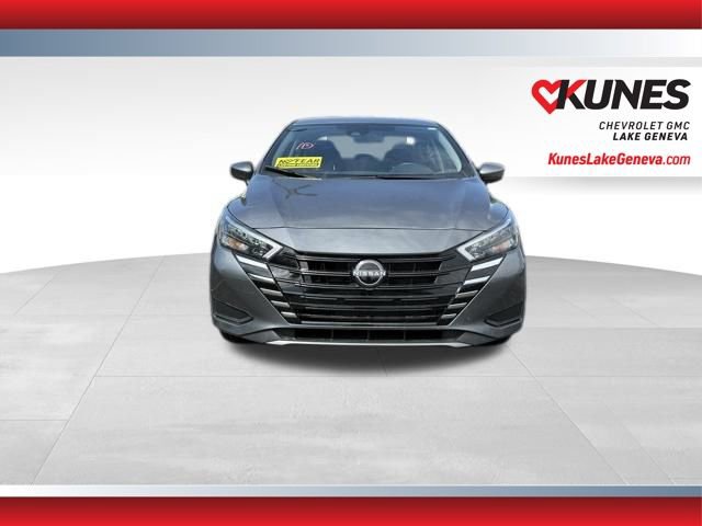 Used 2025 Nissan Versa SV FWD image 11