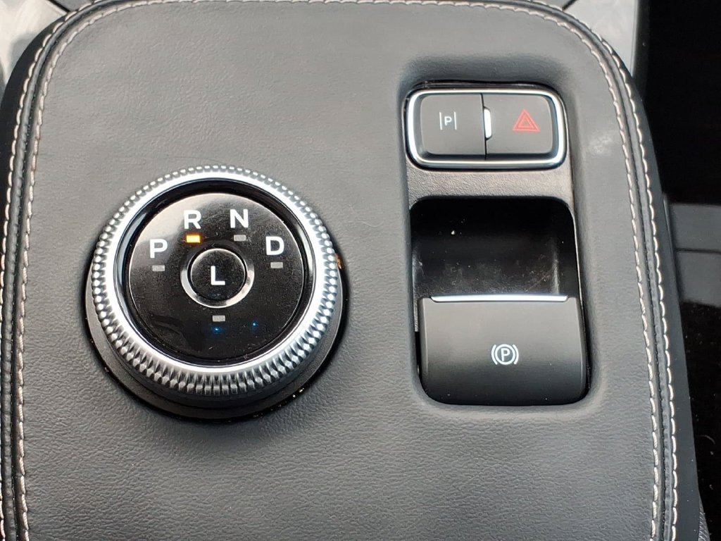 Used 2024 Ford Mustang Mach-E Premium AWD/4WD image 19