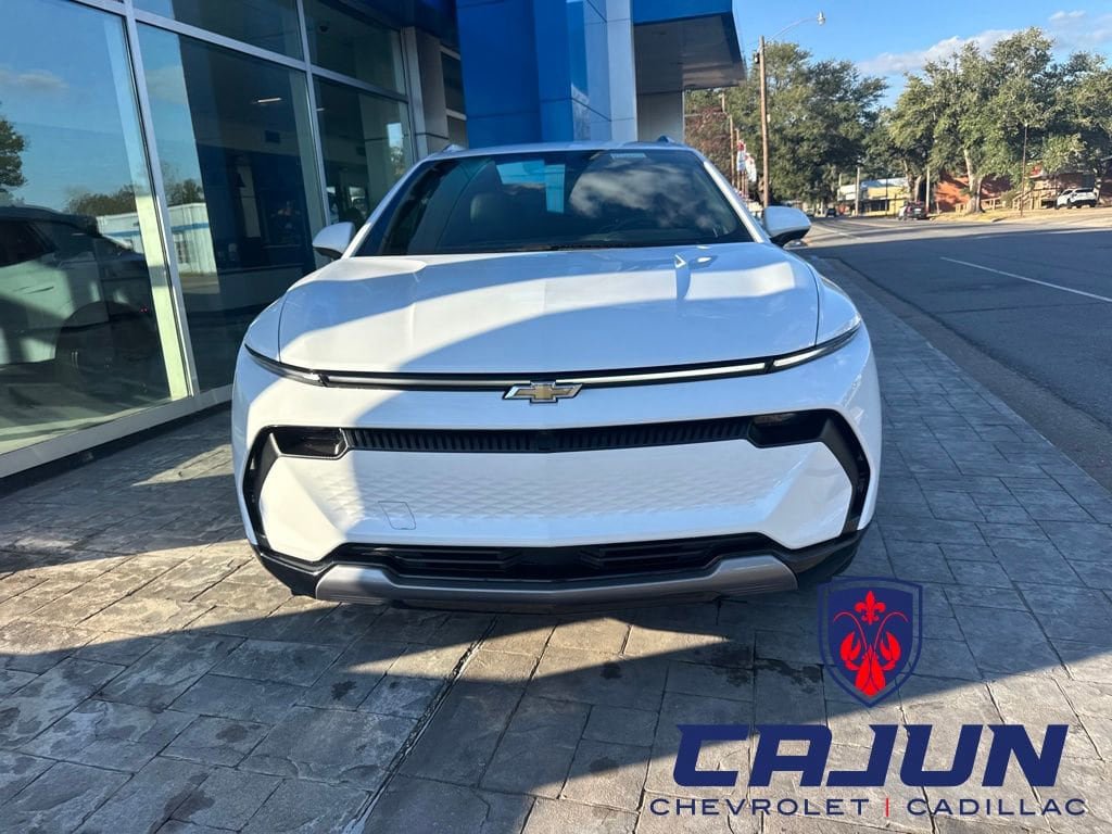 New 2026 Chevrolet Equinox EV LT w/ Convenience Package II AWD/4WD image 2