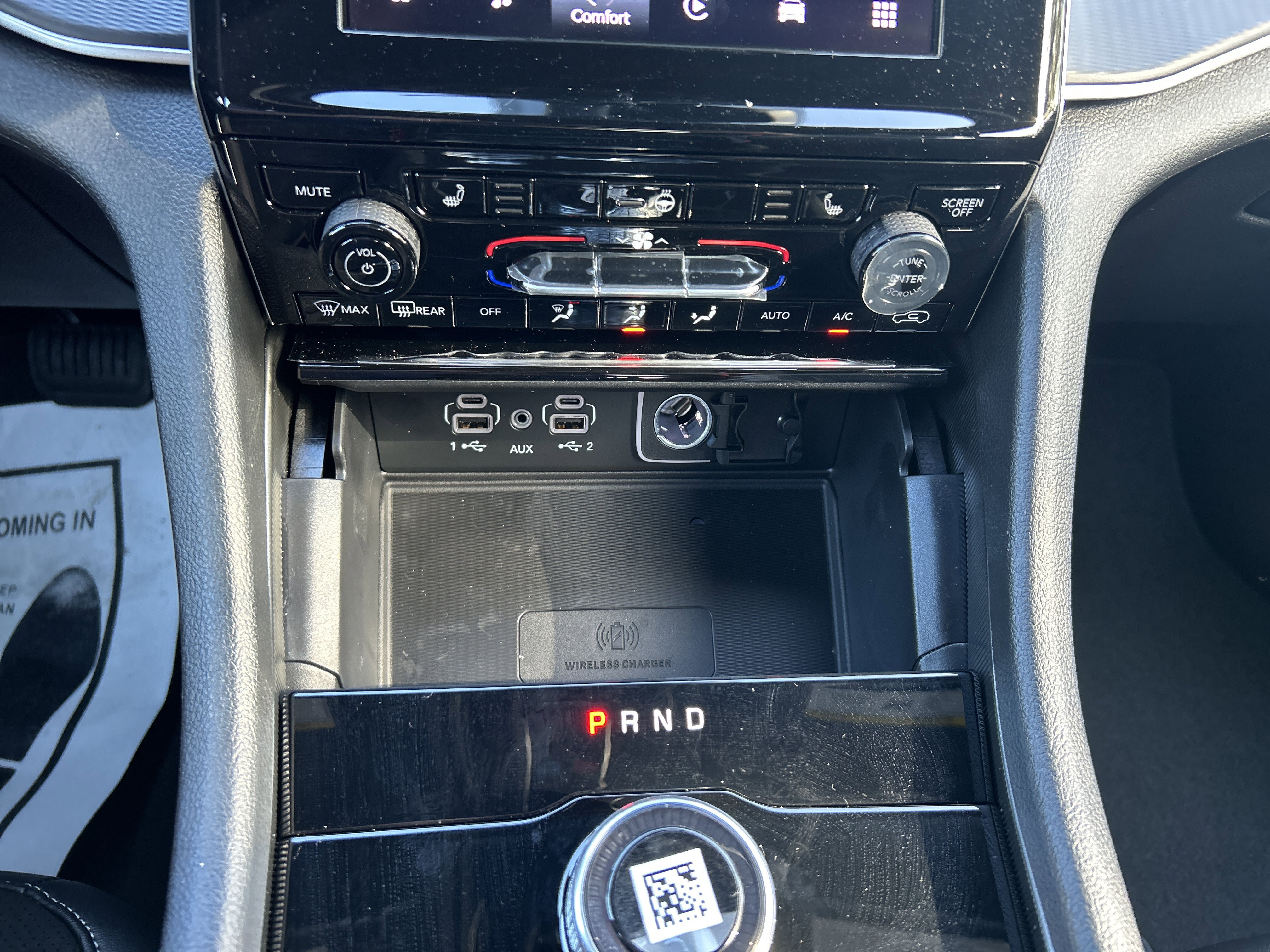 New 2025 Jeep Grand Cherokee Altitude image 45