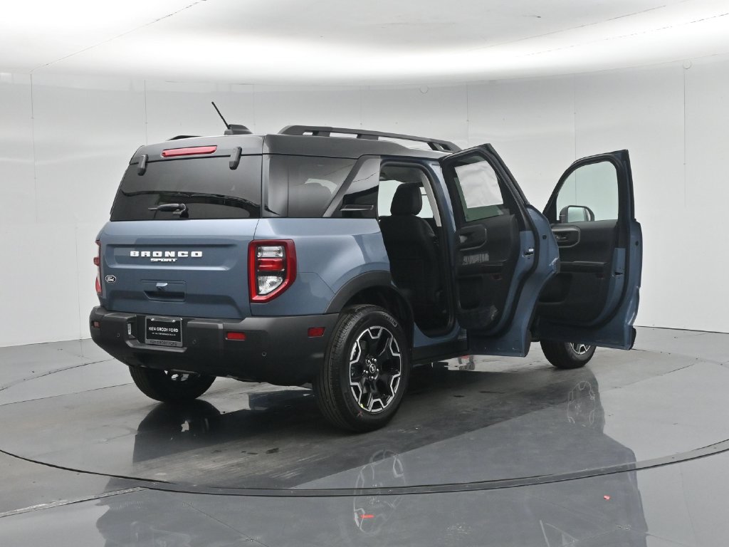 New 2026 Ford Bronco Sport Outer Banks w/ Outer Banks Tech Package+ AWD/4WD image 31